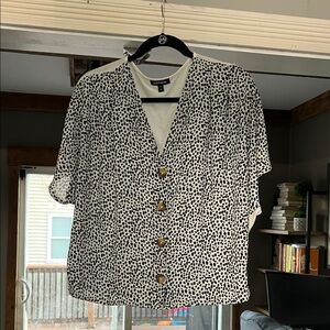 Express Black and White Button-Up Blouse